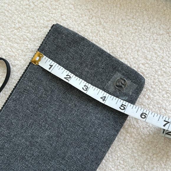 Lululemon Pouch - Picture 6 of 6